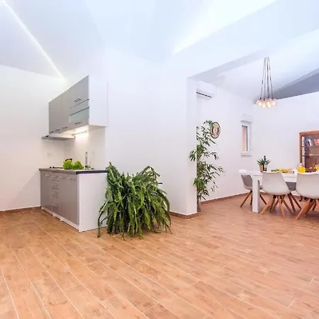Villa Marietta Equino Sitno Donje